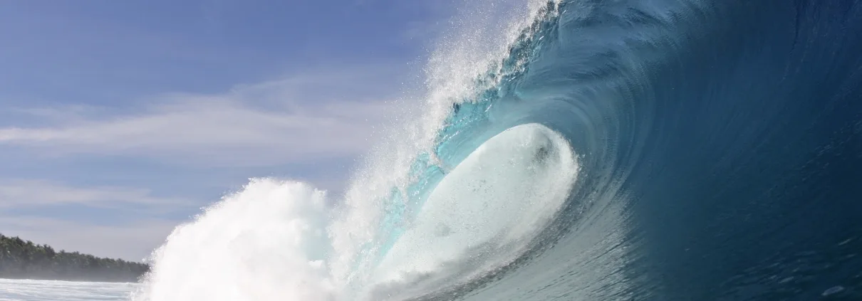 Maldives Surf Seasons