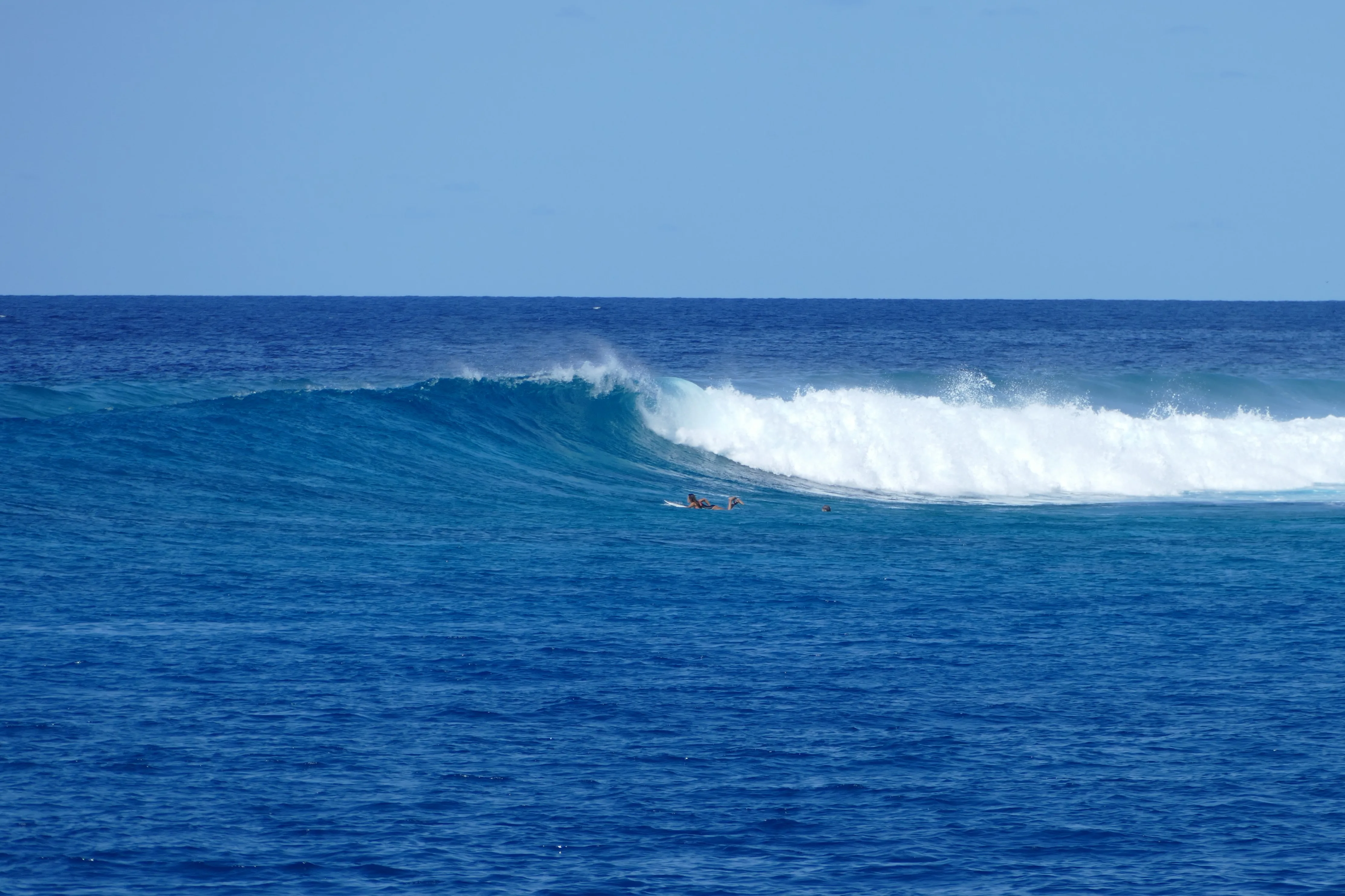 Pumping waves in the Central Atolls